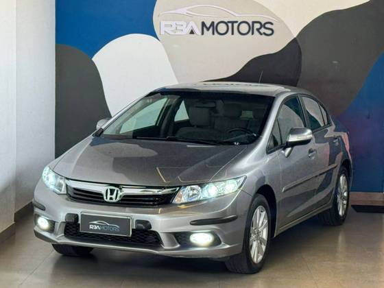 HONDA CIVIC 2.0 LXR 16V FLEX 4P AUTOMÁTICO HONDA CIVIC 2.0 LXR 16V FLEX 4P AUTOMÁTICO